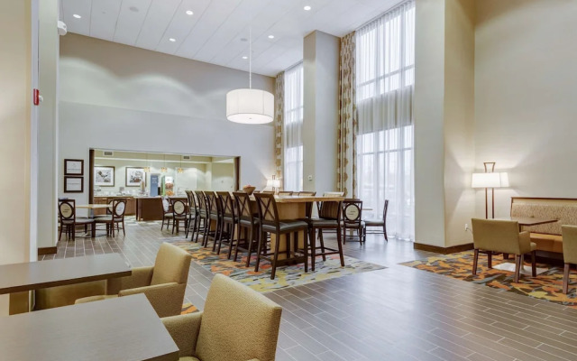 Hampton Inn St. Louis Wentzville