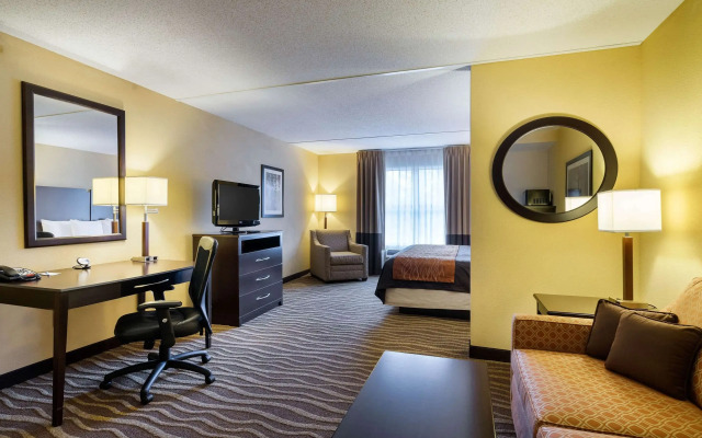 Comfort Inn & Suites