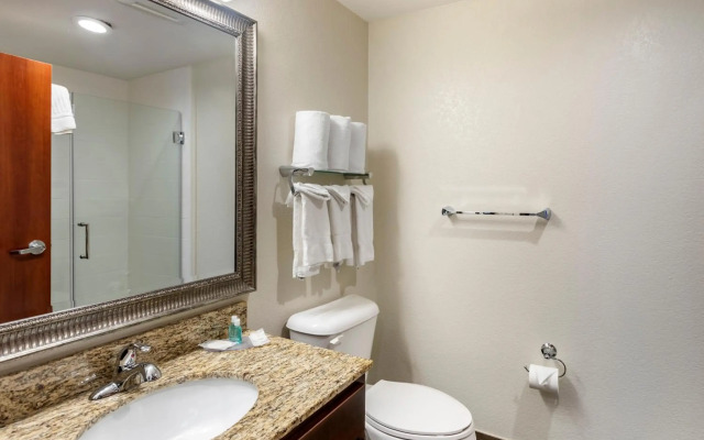 MainStay Suites Near Denver Downtown