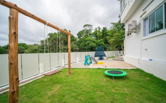 Ocean View 4BR Pool Villa KataBB Seaview