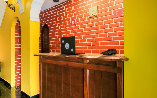 OYO 18855 Hotel Pete's Hideaway