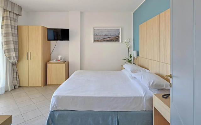 Aregai Marina Hotel & Residence