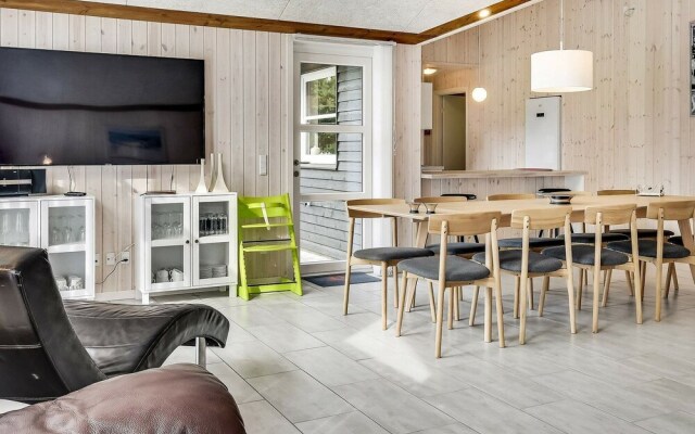 8 Person Holiday Home in Oksbol