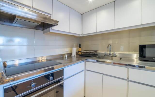 w Industrial 1BR In Cabrera