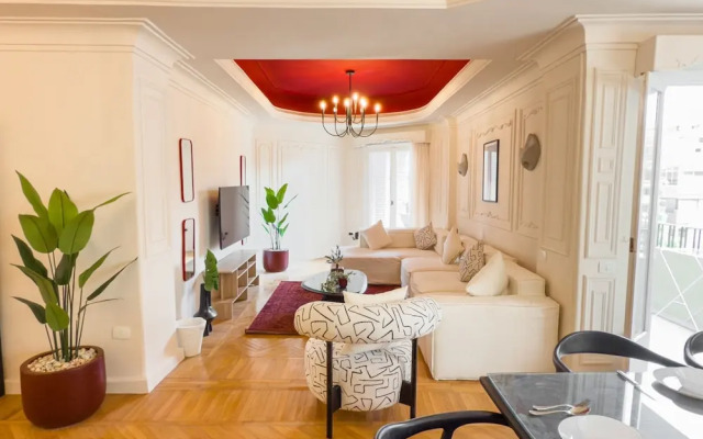 The 2bdr Crimson Crib @ The Heart Of Heliopolis