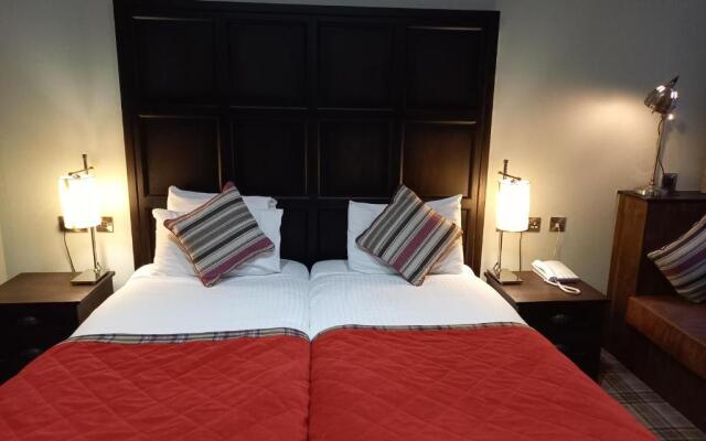 Parliament House Hotel