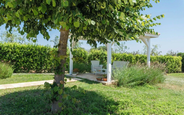 Trullo Letizia con piscina