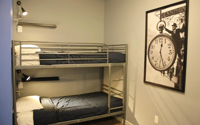Apple Hostels