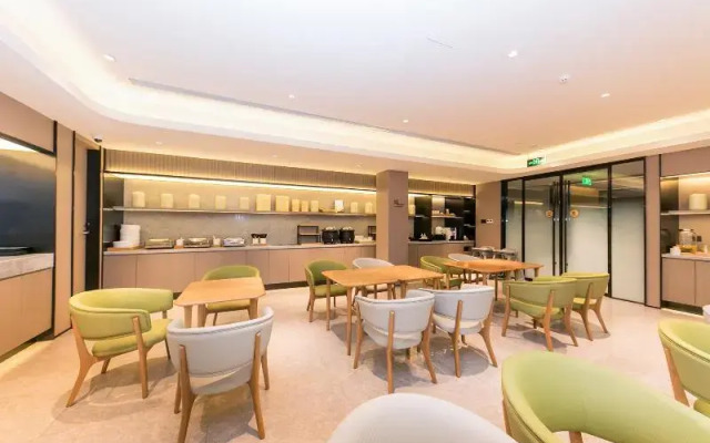 Ji Hotel Shanghai Xinzhuang South Square