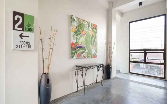 OYO 425 Residences By Sirc (Vaccinated Staff)