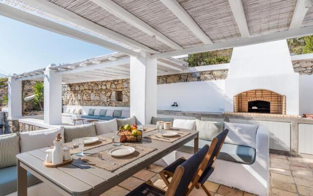 Bohemian Blue Villa - 7 BDRM - beach in 200m - MG Villas