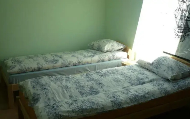 Melluzi Apartment House