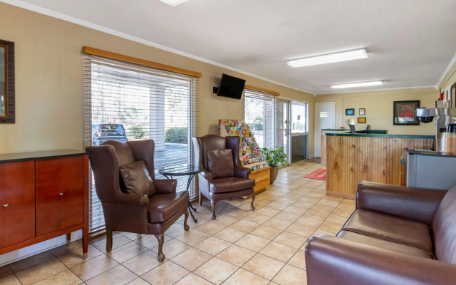 Motel 6 Summerville, SC – Charleston