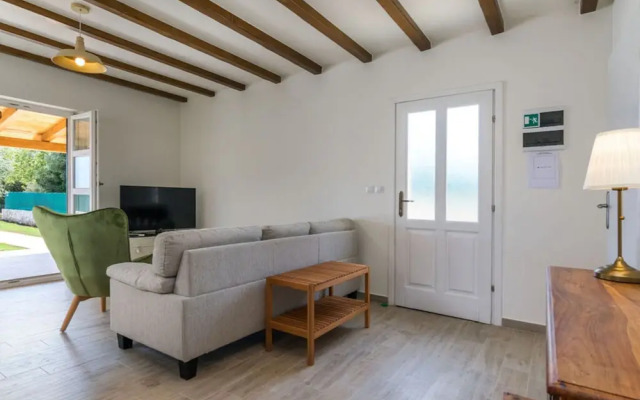 Jozefina Comfortable Holiday Residence