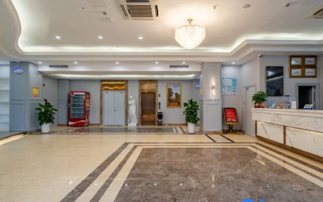 Vienna Classic Hotel (Yixing Huanke Park)