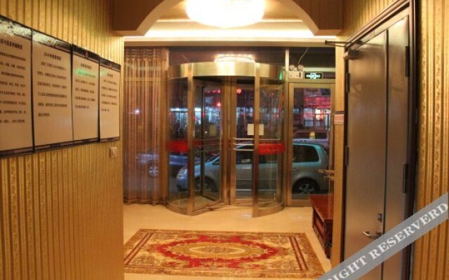 Yifeng Hotel