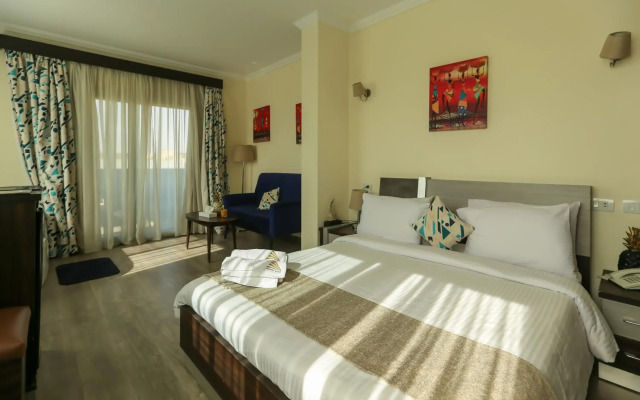 Pyramid Edge Hotel & Exclusive Pyramids View Rooftop
