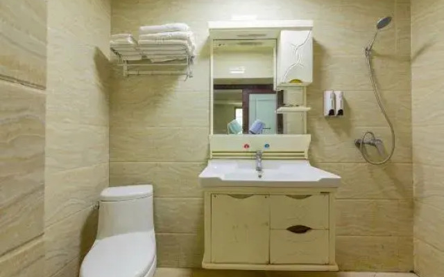 Meiyi Hotel (Meilan Airport Branch, Haikou)