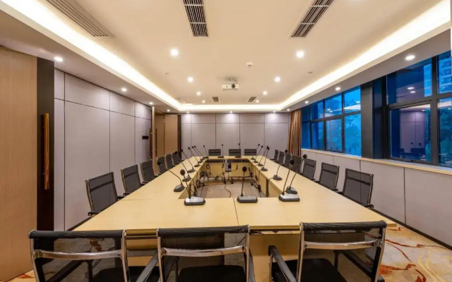 Qingyuan Yuanguang Argyle Hotel