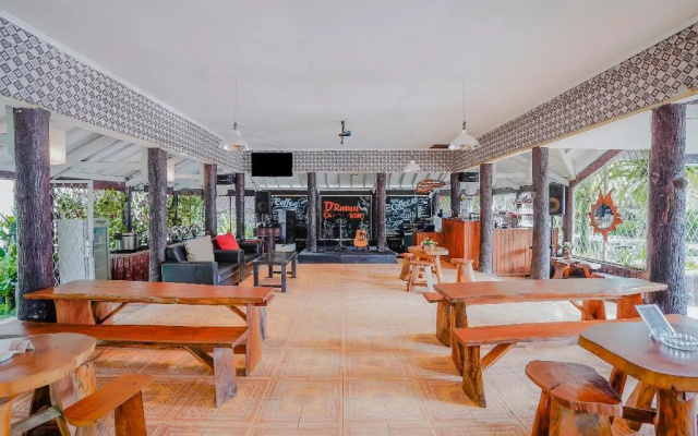 OYO 3889 D'ratna Resort