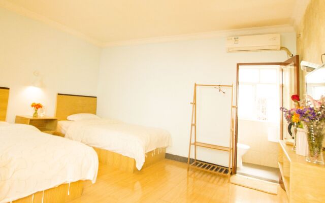 Guilin Cyan Box Hostel