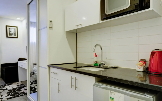 Geula Suites