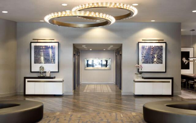 DoubleTree by Hilton Dallas - Campbell Centre