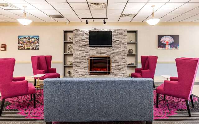 Days Hotel by Wyndham Williamsburg I-64