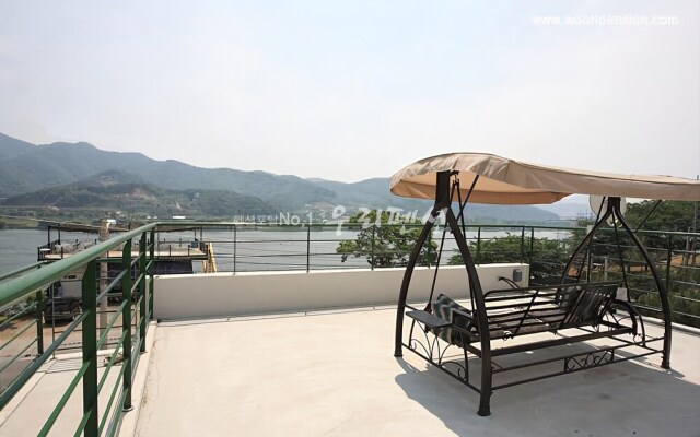 Namyangju River Hill Village Pension