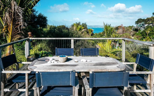 The Fat Pigeon - Omiha Holiday Home