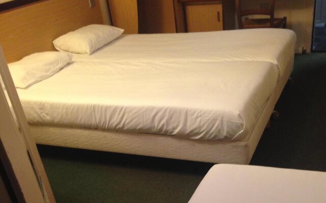 Hotel Campanile Livry Gargan