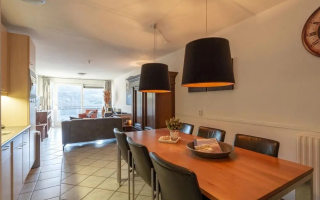 Holiday Apartment Opposite the Beach