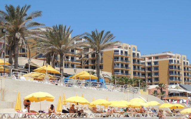AX Sunny Coast Resort & Spa