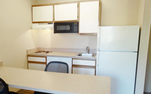 Extended Stay America Suites Dallas Plano Parkway