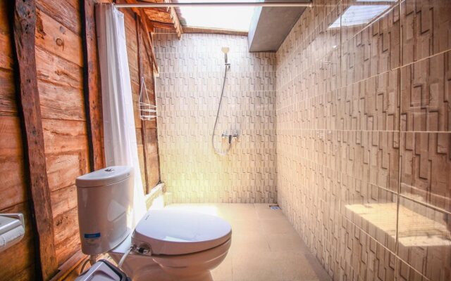 Maha Mustika Beach Inn