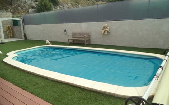 Chambres dans Villa avec Piscine