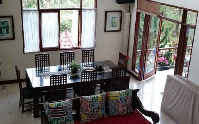 Villa Rumah Kita – Guest Rooms – Cimenyan