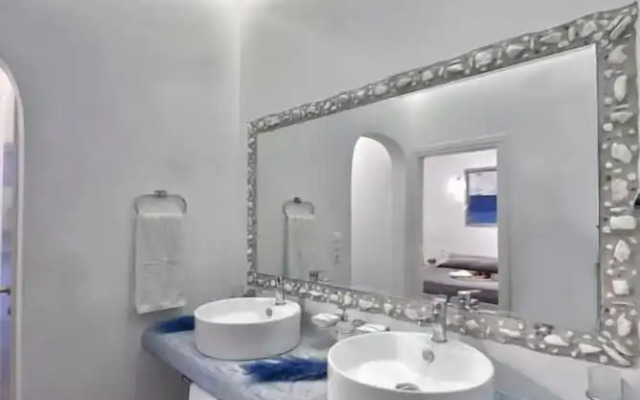 Fulfill your Holiday Dreams at Mikonos