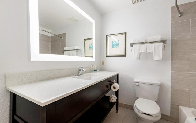 Country Inn & Suites by Radisson, Lewisville, TX