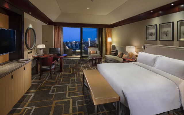 Hilton Qingdao Golden Beach