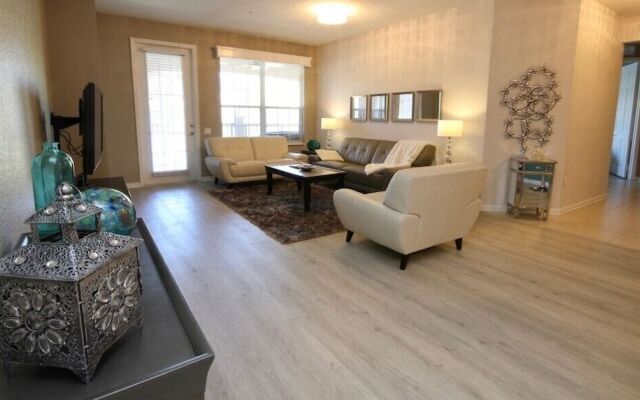 Vista Cay Getaway 3 Bedroom Condo by Redawning