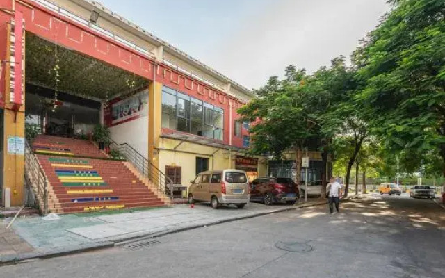 Wulv Yangguang Business Hotel