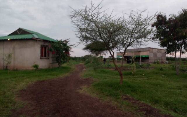 WE4Kenya Guesthouses and Farm