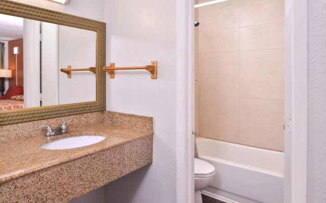 Americas Best Value Inn Richmond South