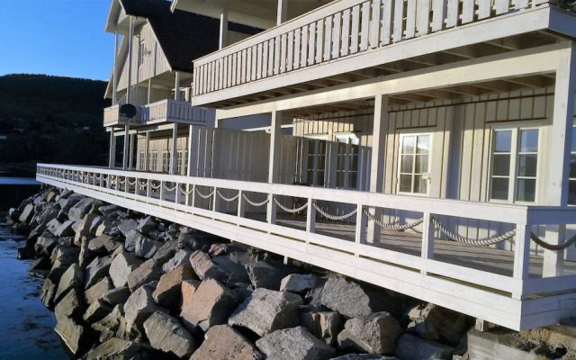 Tingvoll Fjordhotell