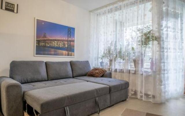 Private Apartment Arcard (5159)