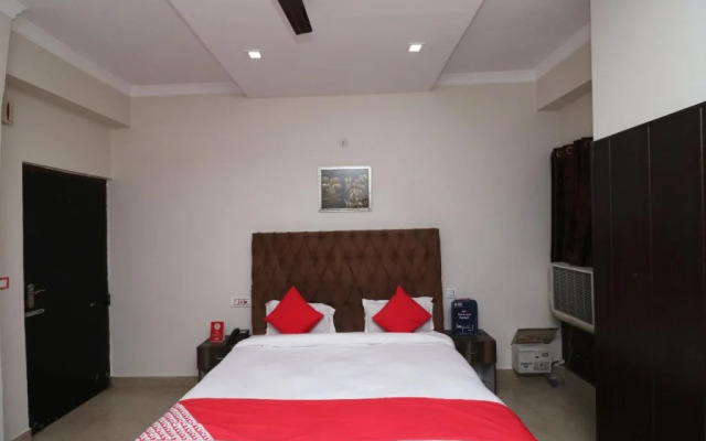 The Uttam Hotel By OYO Rooms