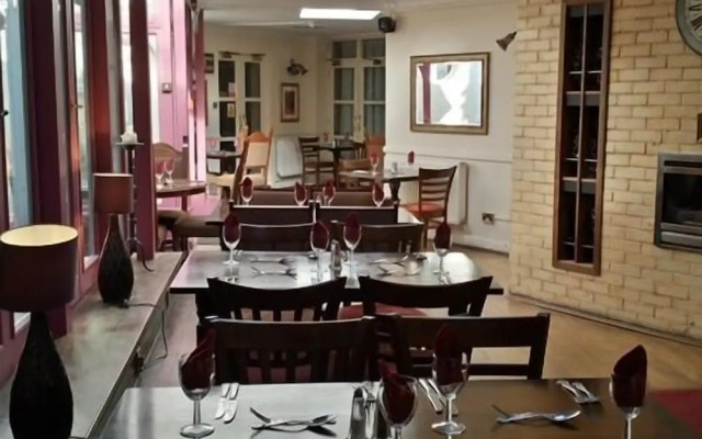 Saffron Suite And Kitchen