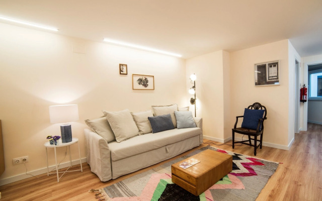Lis Apartments
