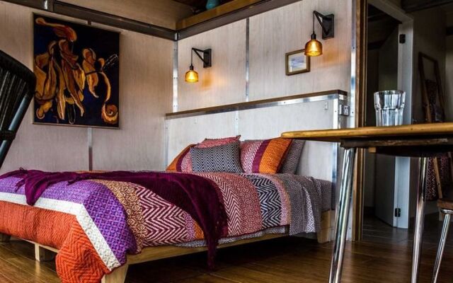Hobart Hideaway Pods